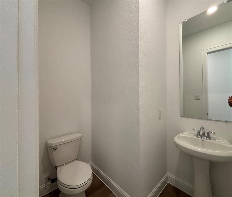 2423 Daisy Meadow Place, Fulshear, Texas image 6