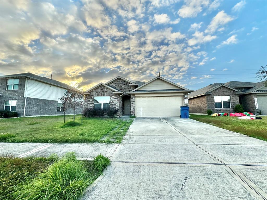 1219 Nuevo Carrasco Lane, Channelview, Texas image 2