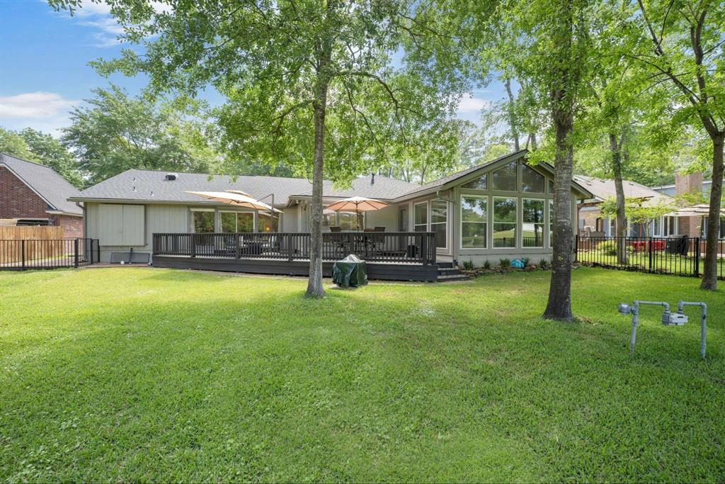 206 Springs Edge Drive, Conroe, Texas image 47