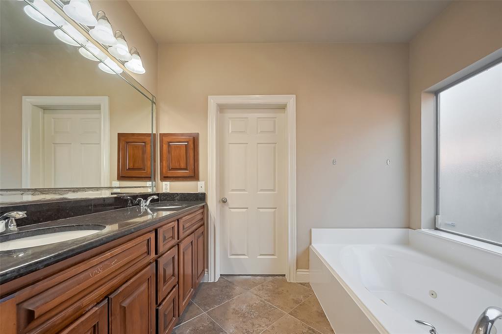 4131 Regal Stone Lane, Sugar Land, Texas image 36