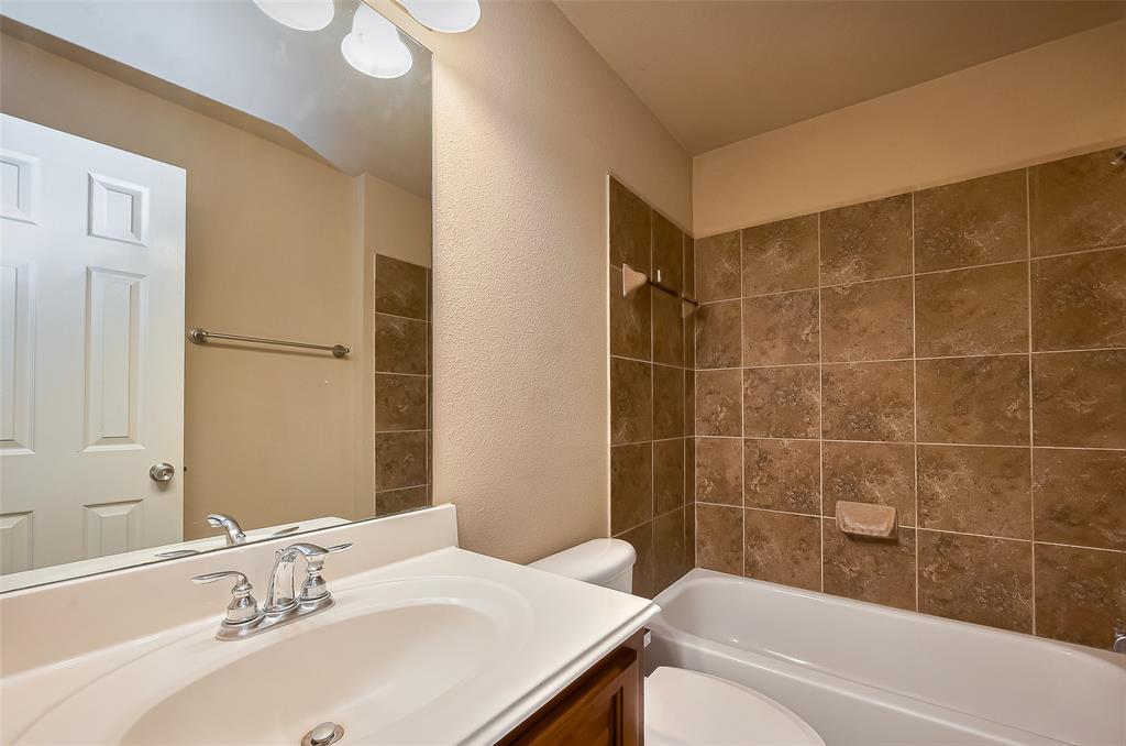 4131 Regal Stone Lane, Sugar Land, Texas image 30