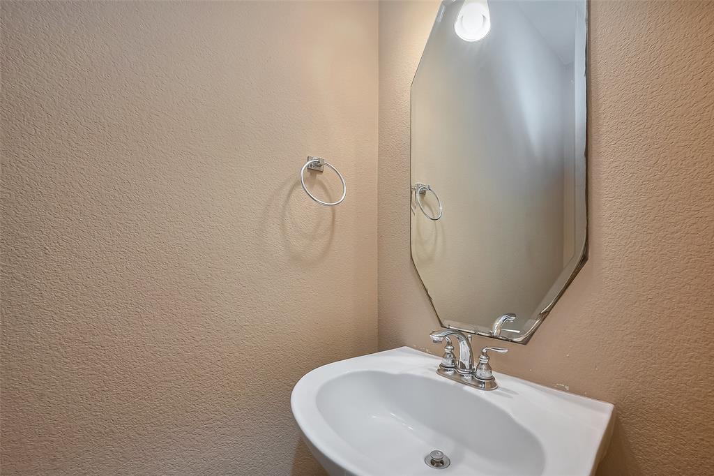 4131 Regal Stone Lane, Sugar Land, Texas image 22