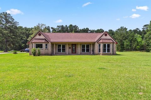 Photo of 113 County Road 2229, Cleveland, TX 77327 (MLS # 26493132) Photo of 113 County Road 2229, Cleveland, TX 77327 (MLS # 26493132)