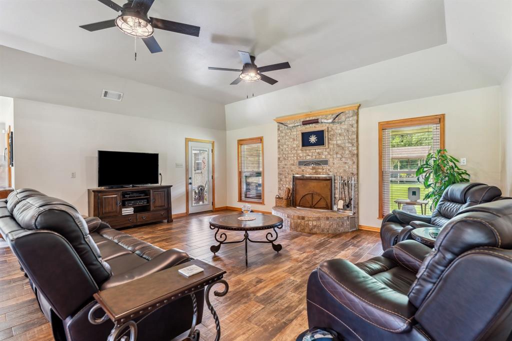 113 County Road 2229