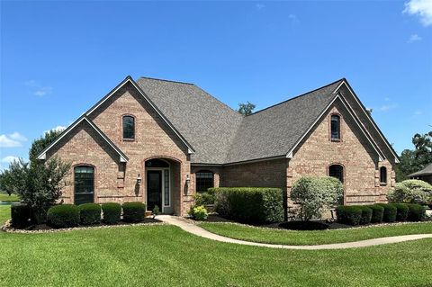 1008 Heritage Oaks Drive Angleton TX 77515
