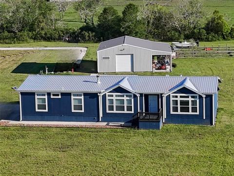 Manufactured Home in Danbury TX 15121 County Road 602.jpg