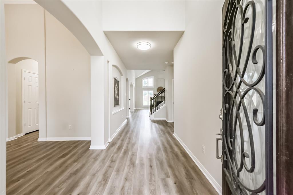 2401 Dry Bank Lane, Pearland, Texas image 4