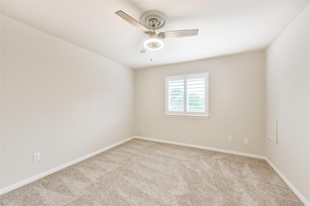 2401 Dry Bank Lane, Pearland, Texas image 32