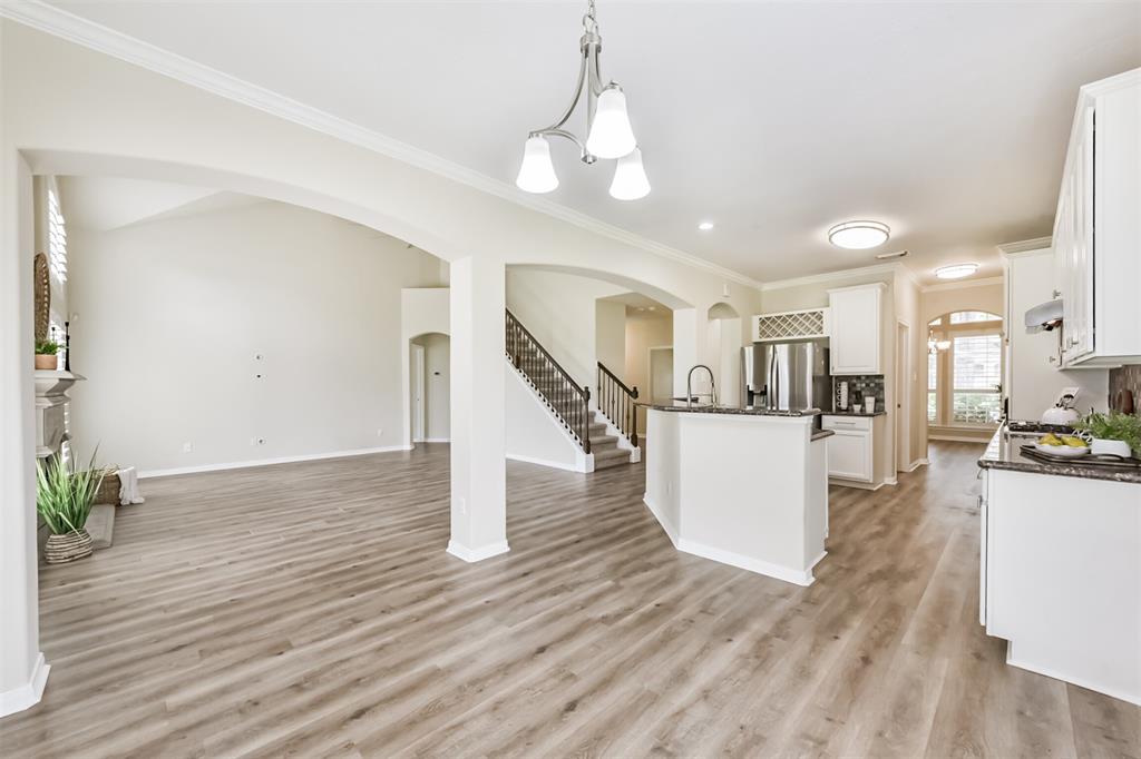 2401 Dry Bank Lane, Pearland, Texas image 14