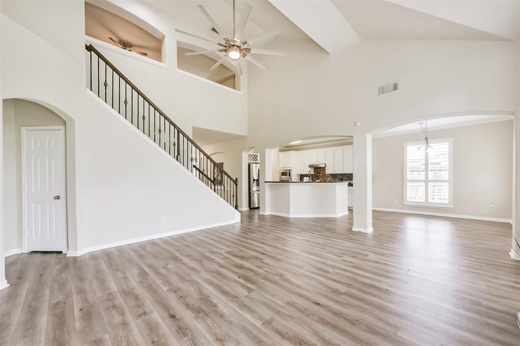 2401 Dry Bank Lane, Pearland, Texas image 6