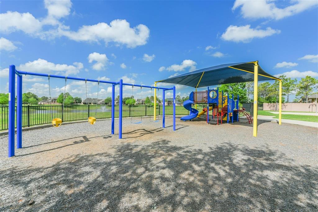 2401 Dry Bank Lane, Pearland, Texas image 46