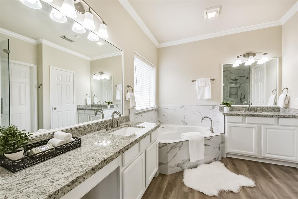 2401 Dry Bank Lane, Pearland, Texas image 17