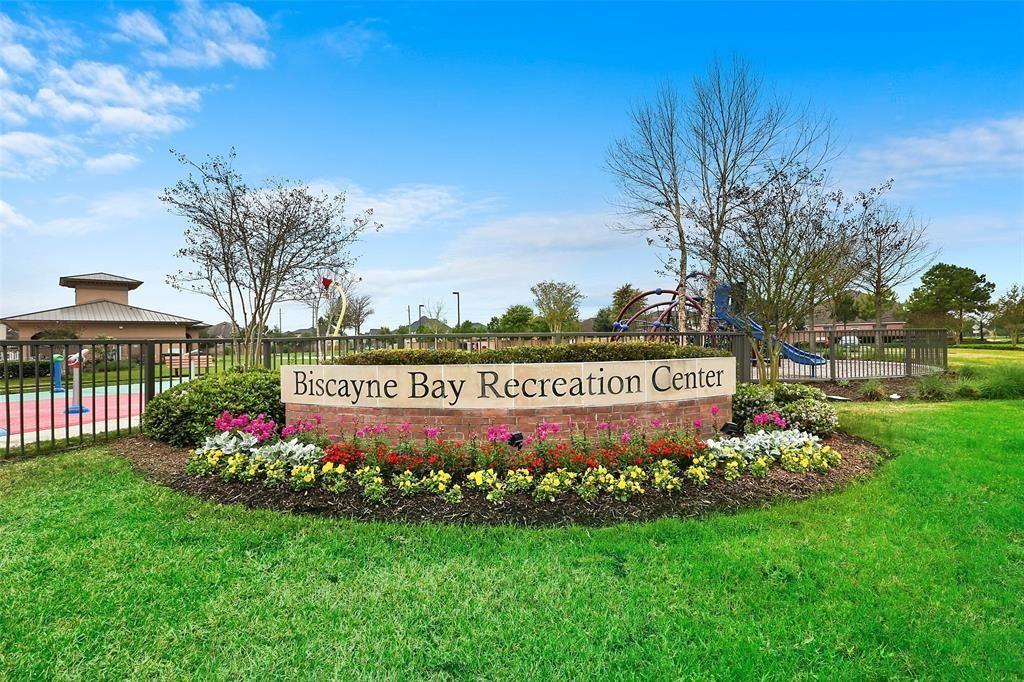 2401 Dry Bank Lane, Pearland, Texas image 45