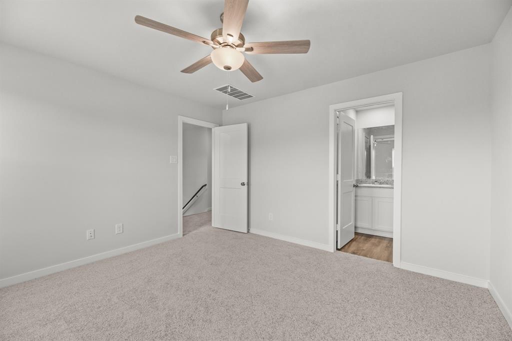 10743 Red Flagstone Drive, Conroe, Texas image 11