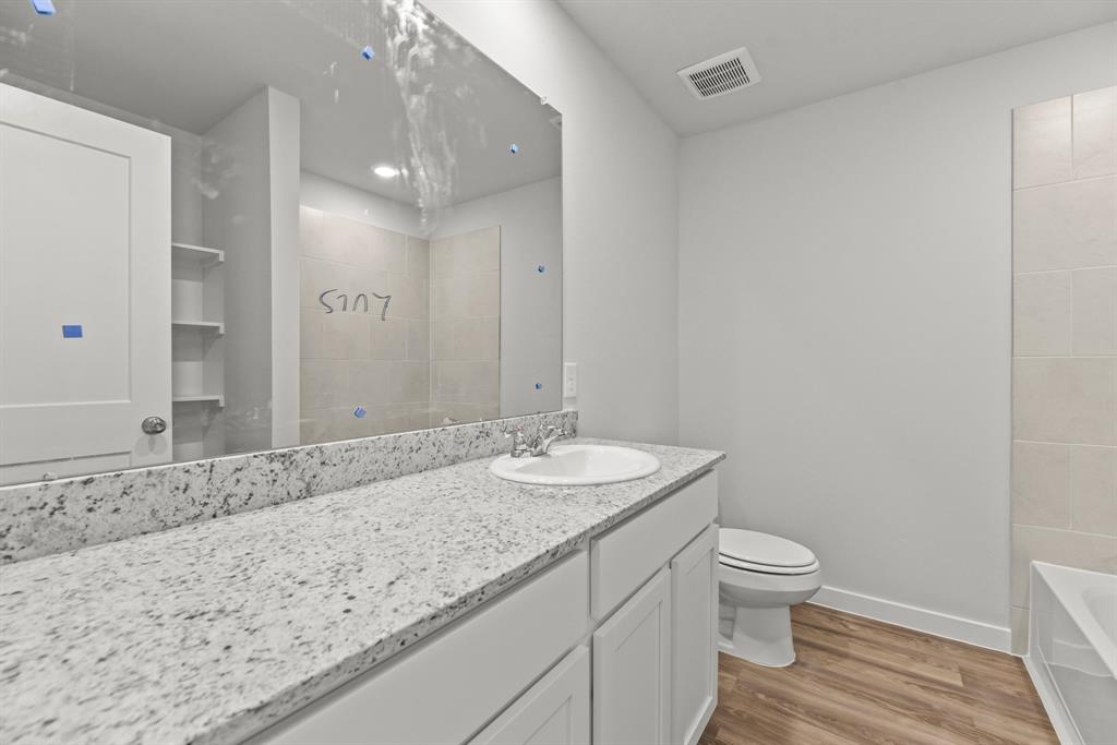 10743 Red Flagstone Drive, Conroe, Texas image 14
