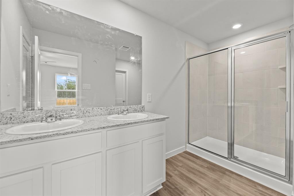 10743 Red Flagstone Drive, Conroe, Texas image 12