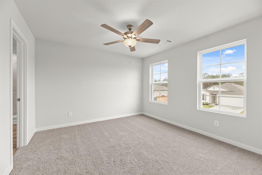 10743 Red Flagstone Drive, Conroe, Texas image 10