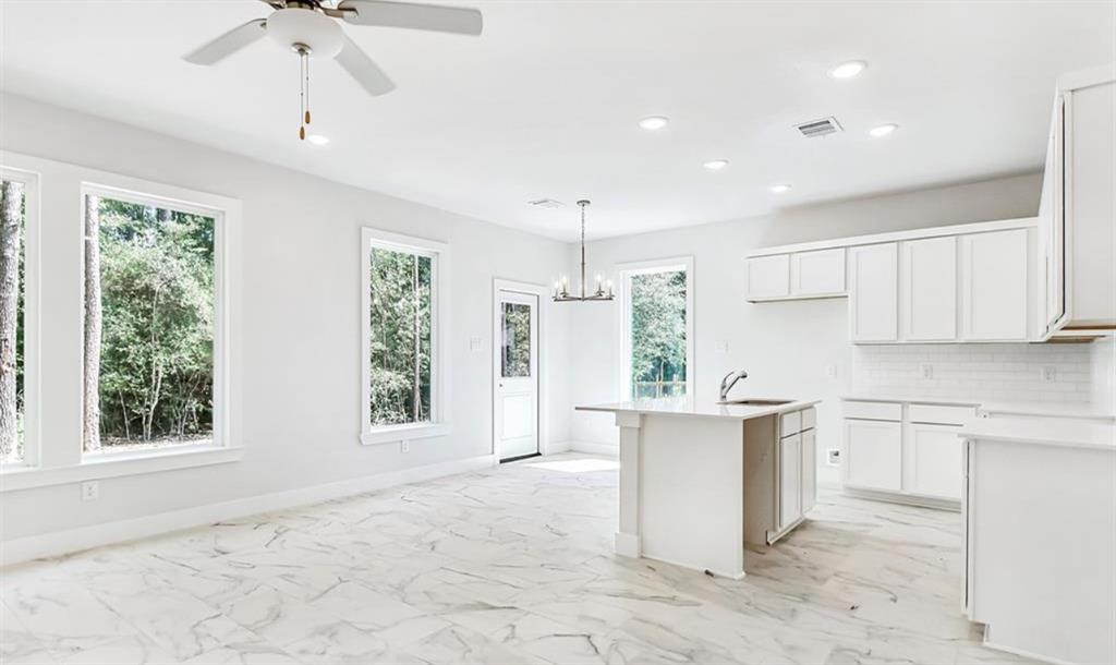 15786 Hickory