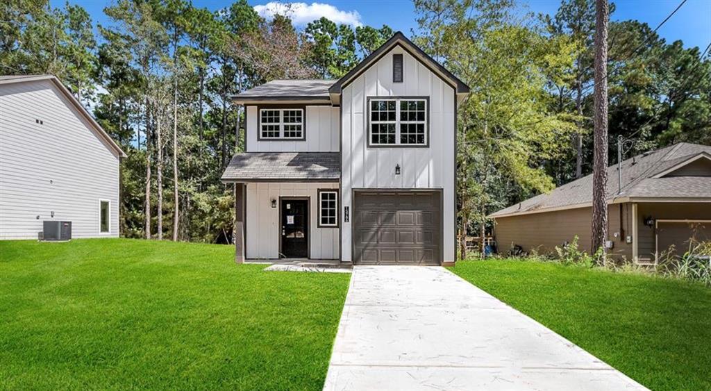 15786 Hickory