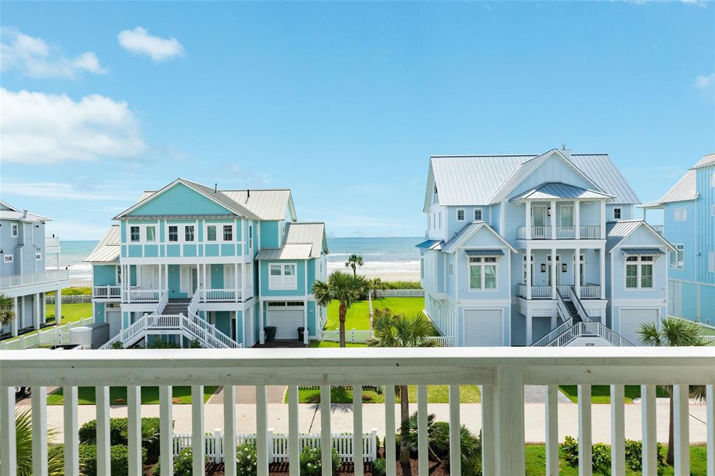 11718 Beachside