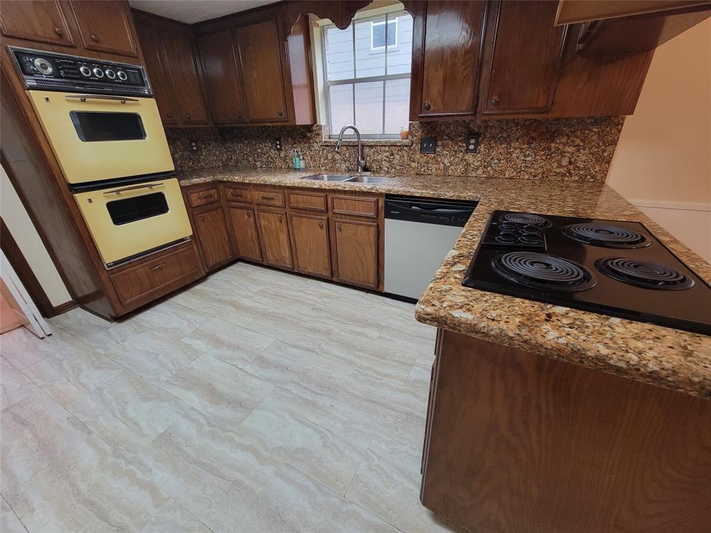 5211 Alamosa Lane, Spring, Texas image 15
