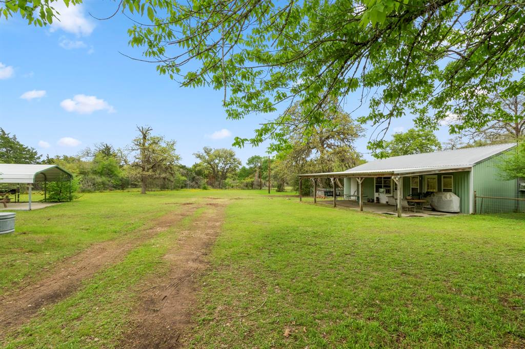 1031 Yearwood Lane, Columbus, Texas image 32