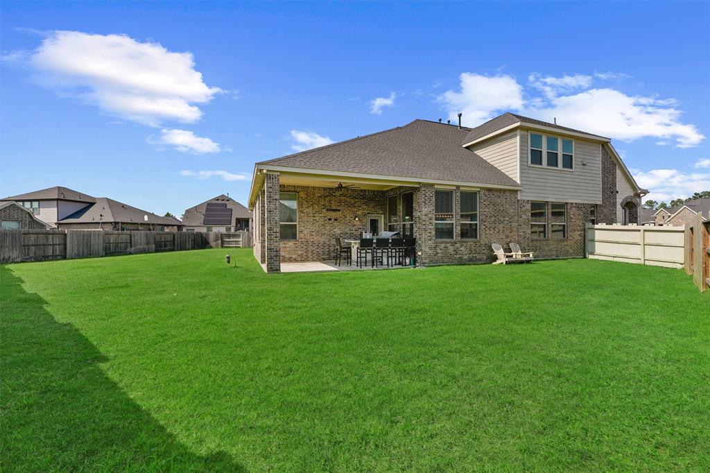 17040 Shy Leaf Court, Conroe, Texas image 25