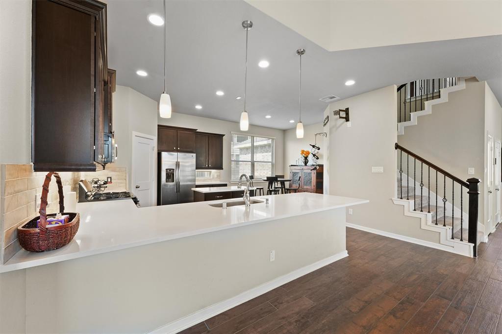 17040 Shy Leaf Court, Conroe, Texas image 8