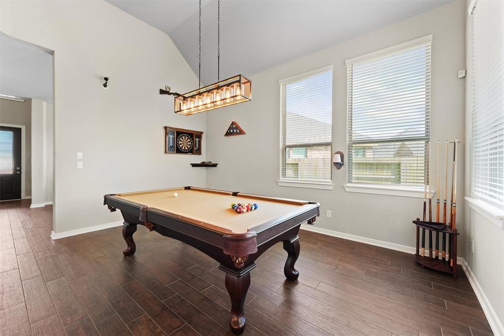 17040 Shy Leaf Court, Conroe, Texas image 6