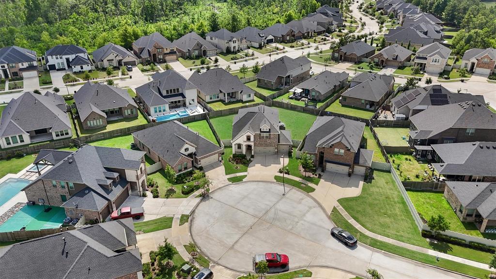 17040 Shy Leaf Court, Conroe, Texas image 28