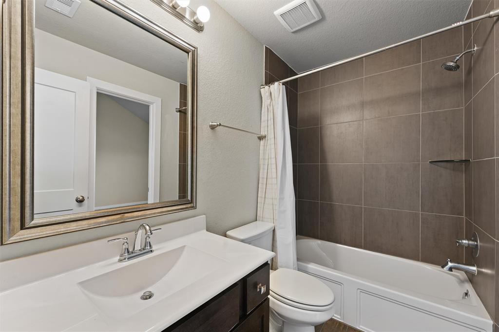 17040 Shy Leaf Court, Conroe, Texas image 20