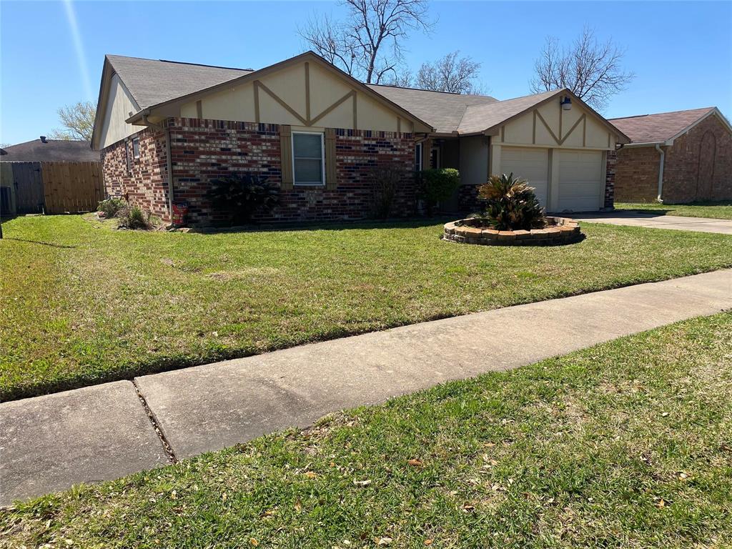 10106 Dover Hill Road, La Porte, Texas image 1