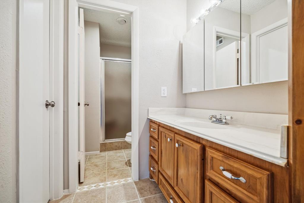 5001 Lamonte Lane #16, Houston, Texas image 8