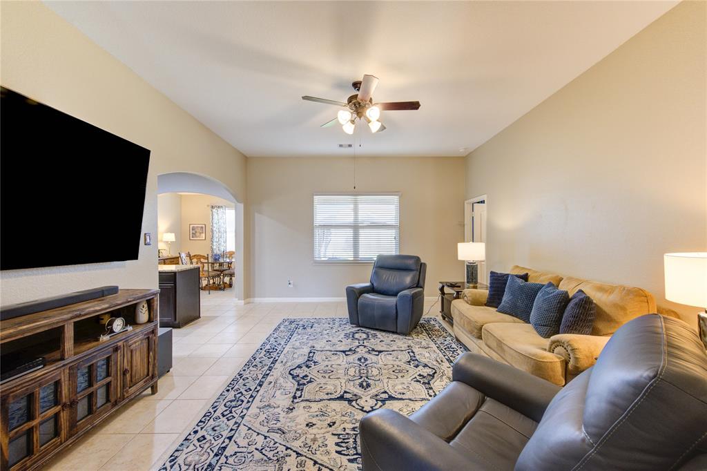 21002 Echo Manor Drive, Hockley, Texas image 7