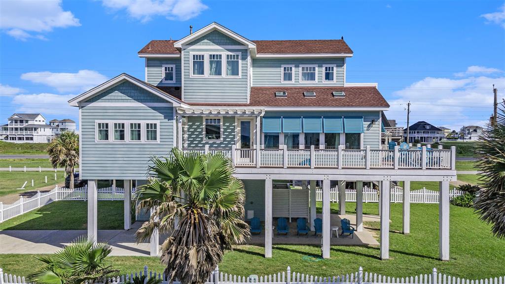 21233 Gulf Drive