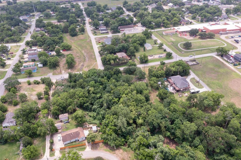 2211 Avenue B, Rosenberg, Texas image 4