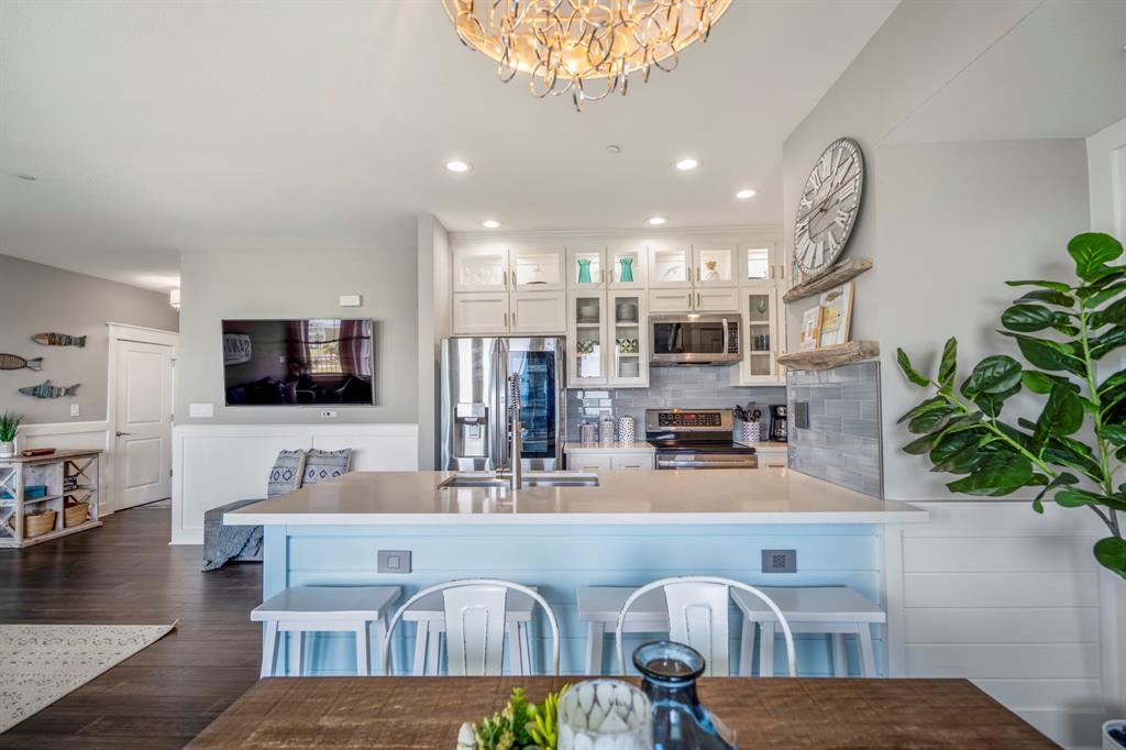 4221 Pointe West Drive #302, Galveston, Texas image 8