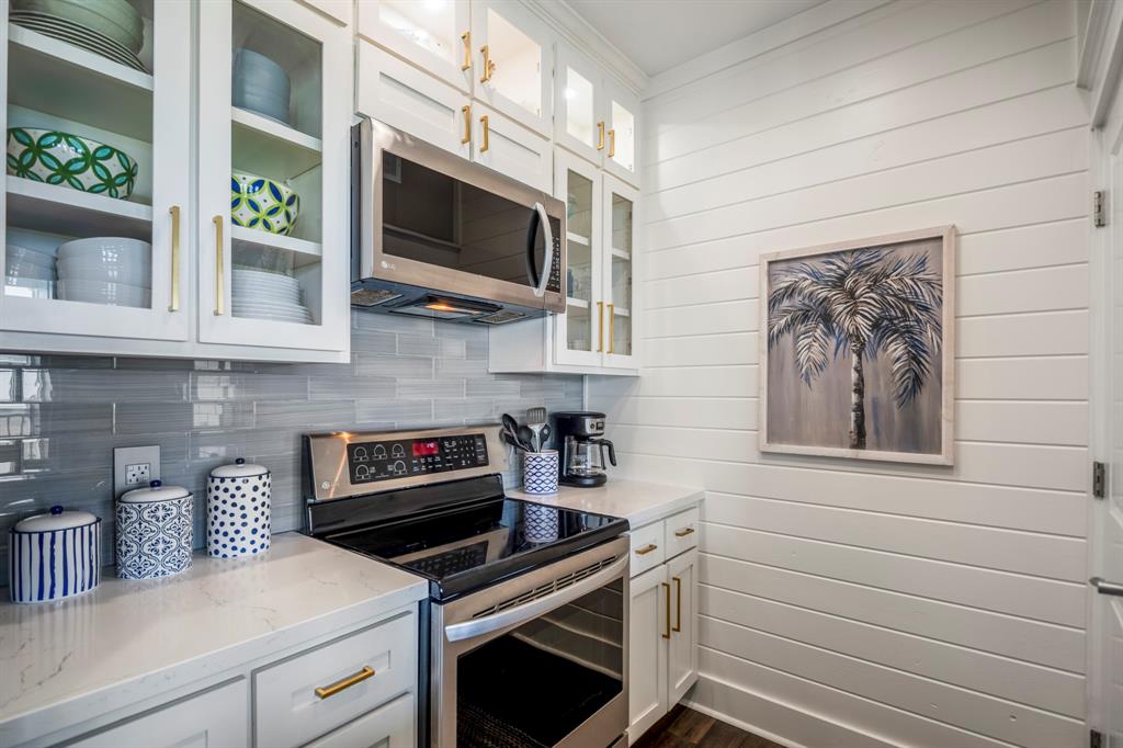 4221 Pointe West Drive #302, Galveston, Texas image 12