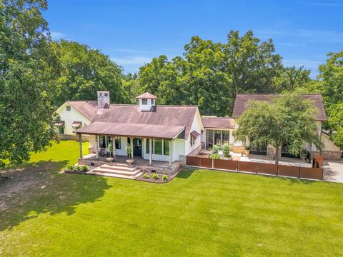 Photo of 5174 Fm 1374, Huntsville, TX 77340 (MLS # 76709977) Photo of 5174 Fm 1374, Huntsville, TX 77340 (MLS # 76709977)