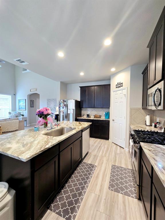 408 Long Beach Bay Drive, Katy, Texas image 14