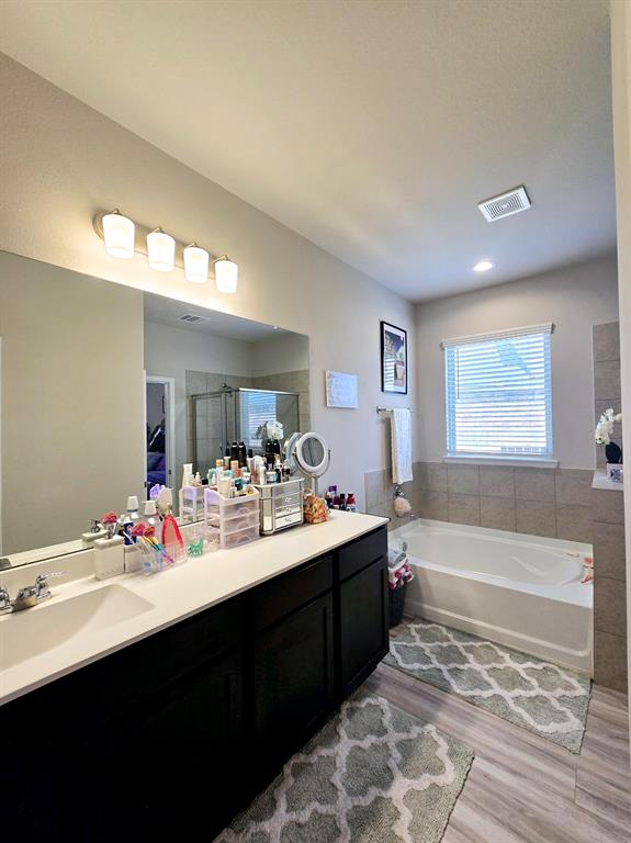 408 Long Beach Bay Drive, Katy, Texas image 8