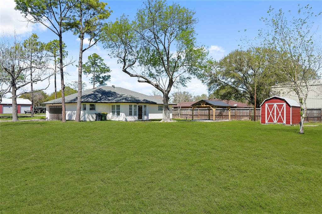 2105 Melanie Lane, Pearland, Texas image 19