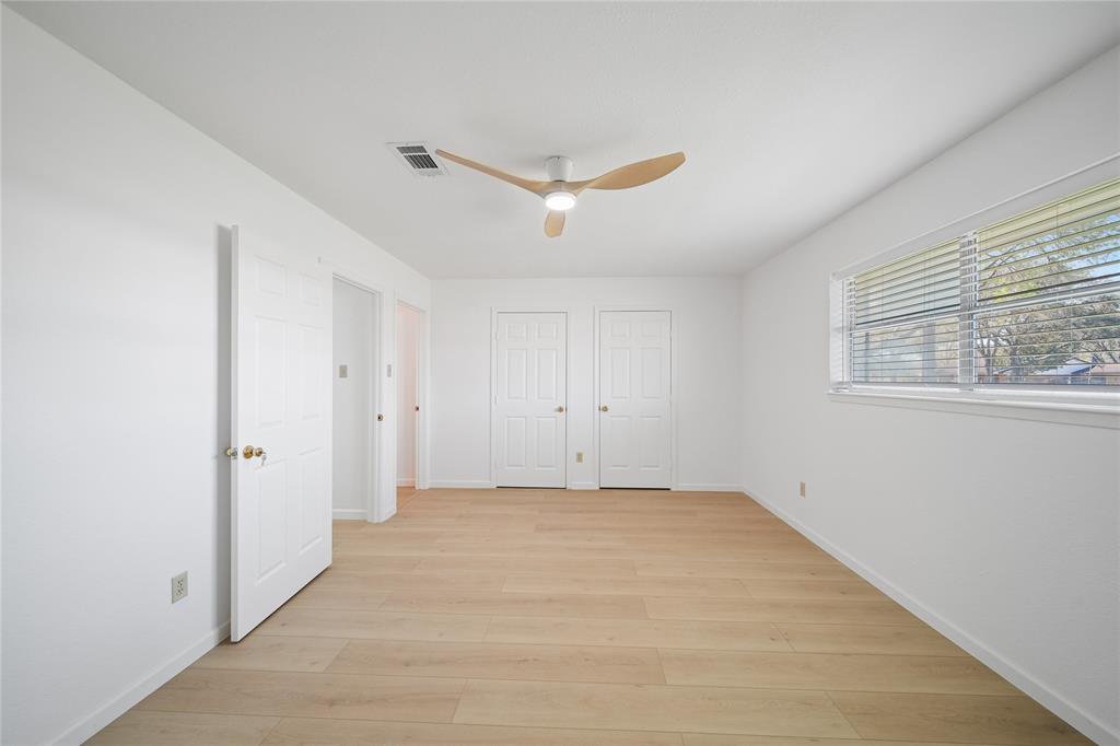 2105 Melanie Lane, Pearland, Texas image 14