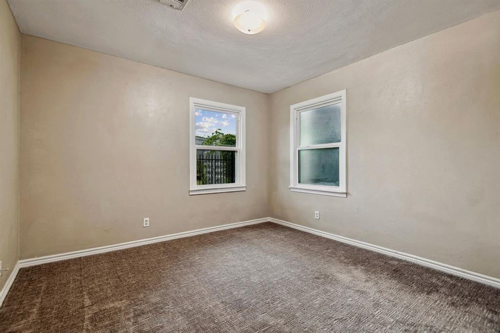 507 Silverdale Drive, Conroe, Texas image 22