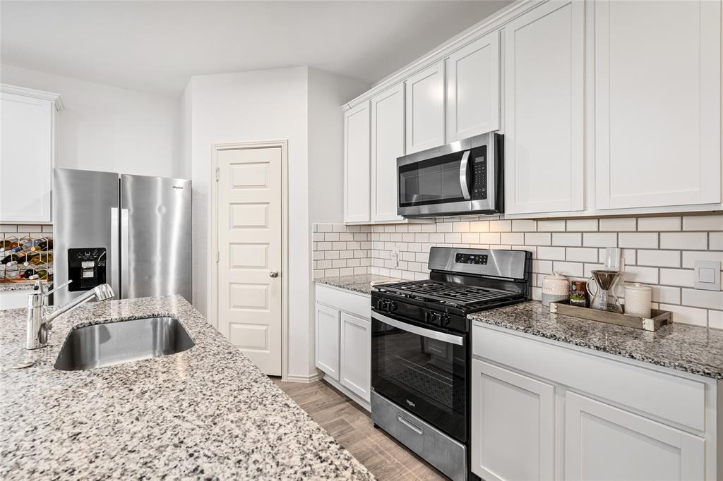 1803 Welsh Canyon Court, Richmond, Texas image 11