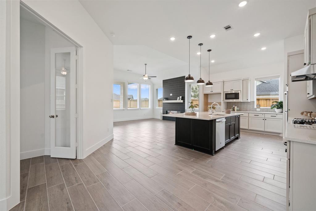 7723 Dream Rose Trail, Katy, Texas image 7