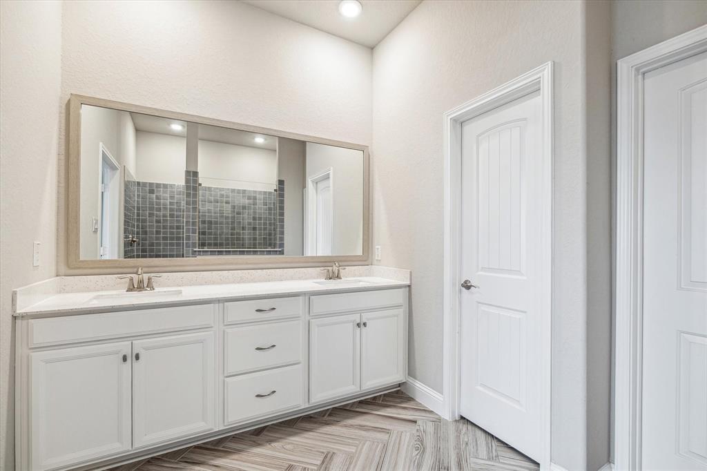 10210 Water Harbor Drive, Missouri City, Texas image 22