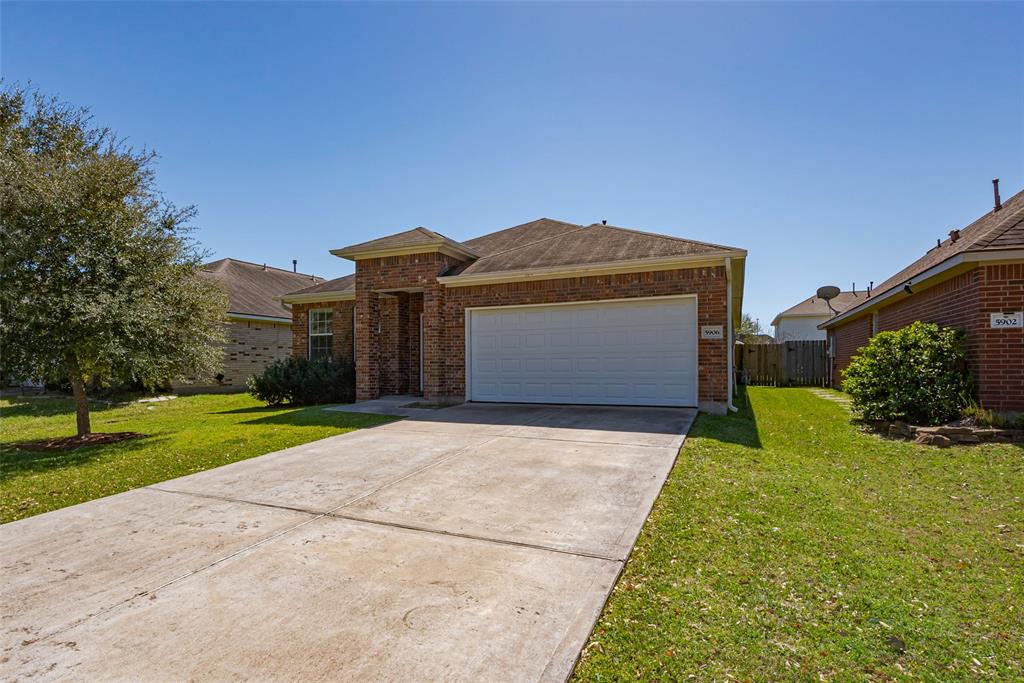 5906 Yaupon Ridge Drive, Richmond, Texas image 3