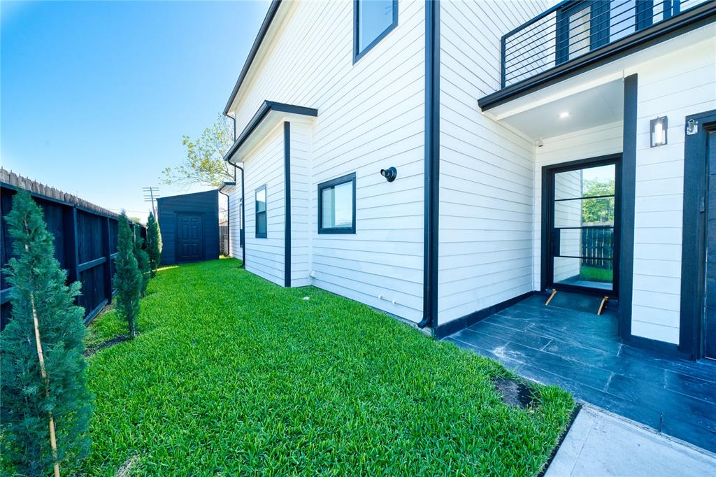2420 Sumpter Street, Houston, Texas image 5