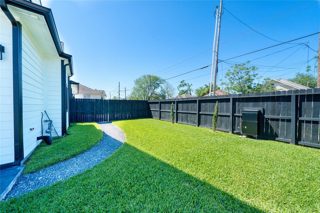2420 Sumpter Street, Houston, Texas image 4